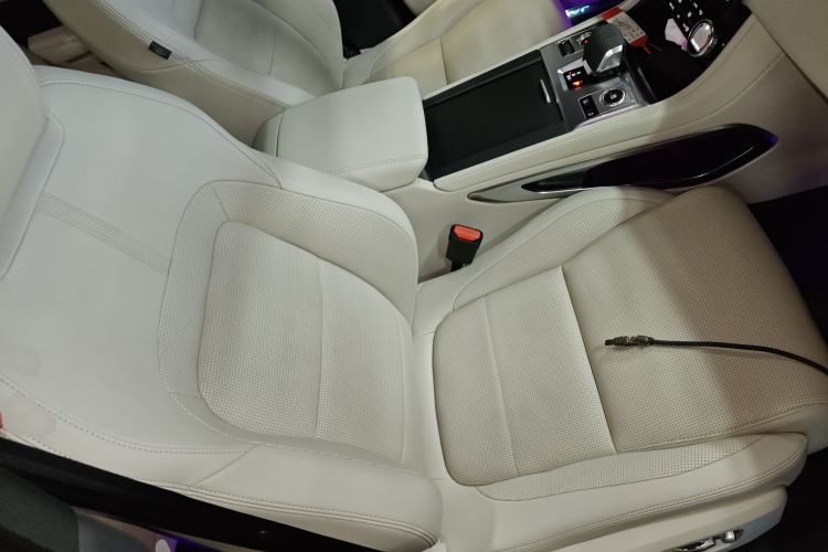 Used Jaguar F-PACE 2021 250 PS R-Dynamic SE
