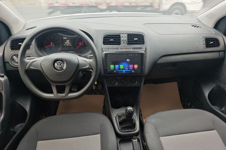 Used Volkswagen Polo 2016 1.4L Manual Fashion Model