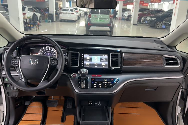 Used Honda Elysion 2016 2.4L Style Edition