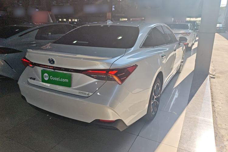 Used Toyota Avalon 2023 Dual-Engine 2.5L Luxury Edition