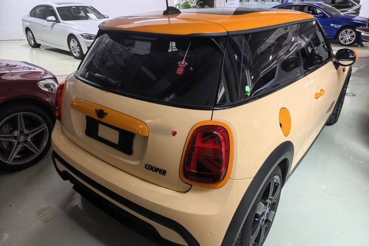 Used  MINI 2023 1.5T COOPER Midnight Escape Special Edition
