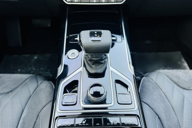 Used Hongqi HS5 2022 Revised Version 2.0T Smart Connect Flagship Edition
