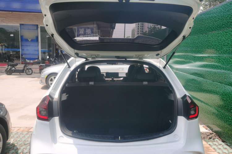 Used Geely Auto Vision X3 2021 PRO 1.5L CVT Deluxe Model
