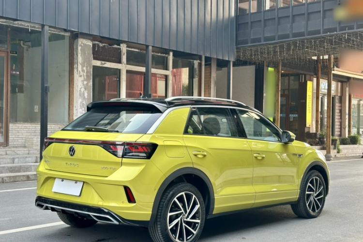 Used Volkswagen T-ROC 2023 300TSI DSG Two-Wheel Drive Starlight Edition