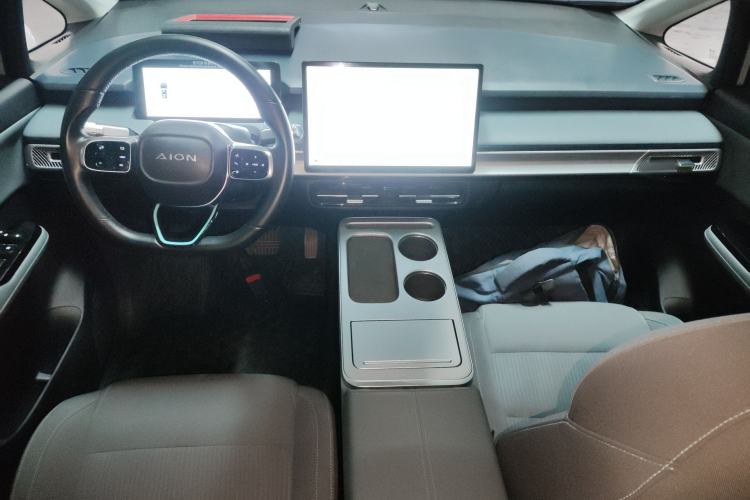 Used AION Y 2023 Younger
