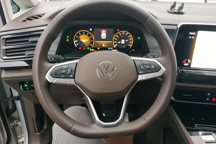 Used Volkswagen Viloran 2024 330TSI Luxury Edition
