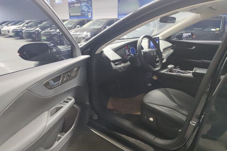 Used Hongqi E-QM5 2023 Revised Version Basic Travel Edition