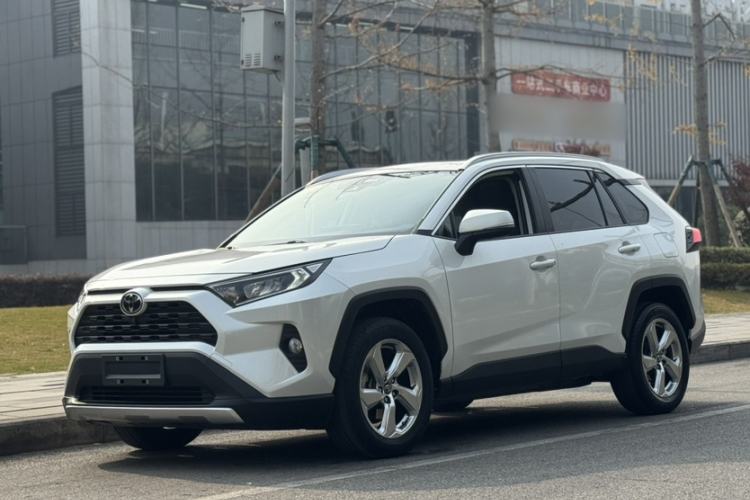 Used Toyota RAV4 2020 2.0L CVT 4x4 Trend Edition

