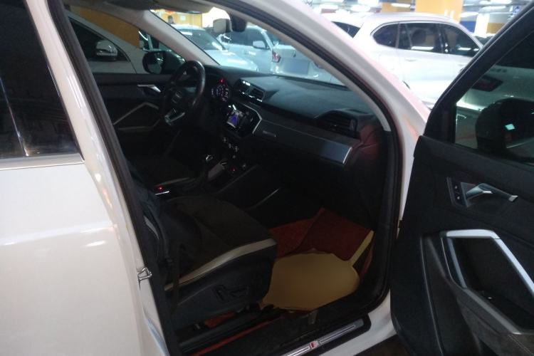 Used Audi Q3 2021 35 TFSI Fashion Dynamic Model
