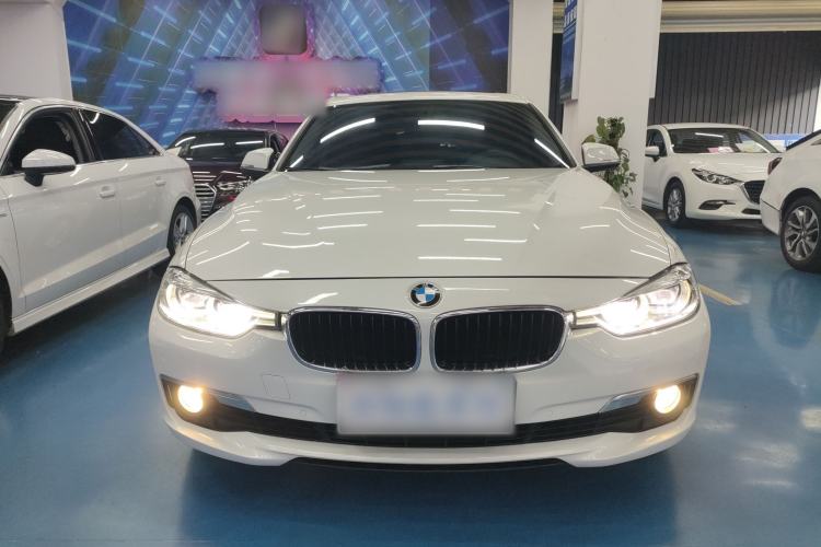Used BMW 3 Series 2016 320Li Ambition Model
