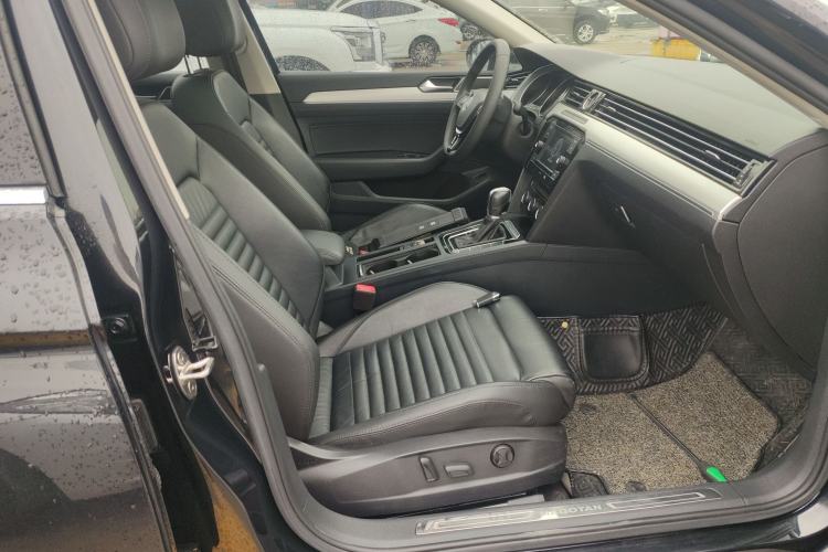 Used Volkswagen Magotan 2019 330TSI DSG Leading Edition China V Standard
