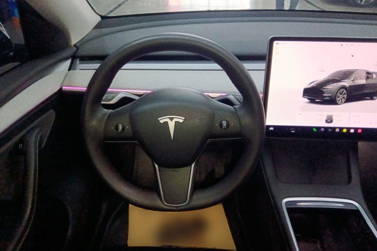 Used Tesla Model Y 2023 Rear-Wheel-Drive Version
