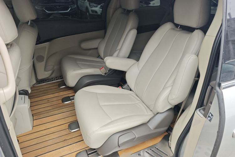 Used Buick GL8 2013 2.4L CT Luxury Business Comfort Edition
