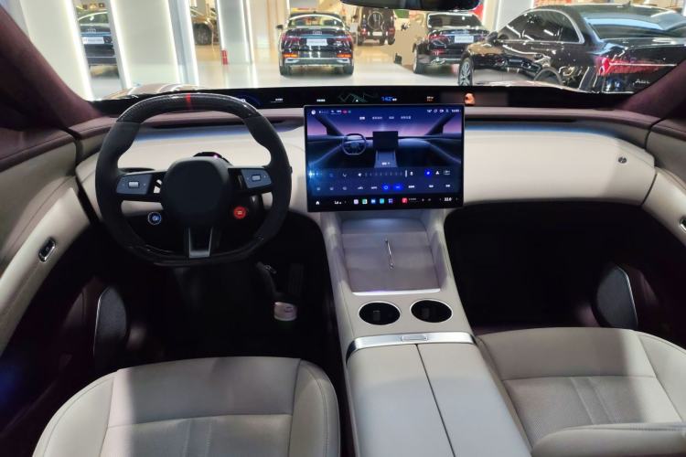 Used  YU7 2025 Ultra-Long Range High-Performance All-Wheel-Drive Max Edition
