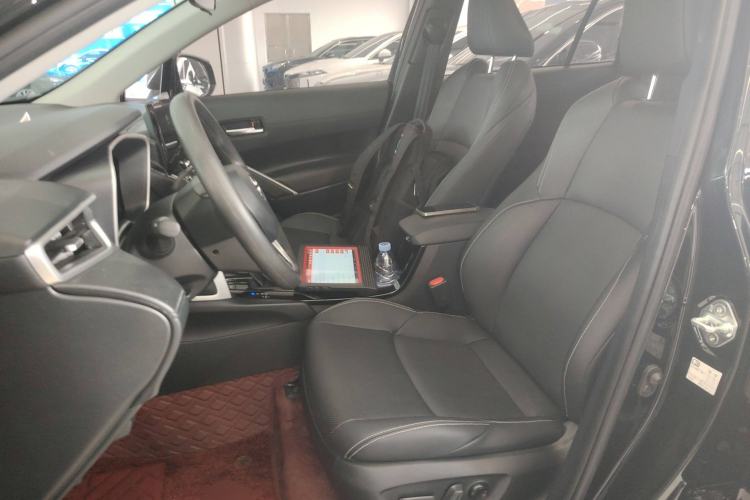 Used Toyota FRONTLANDER 2024 2.0L CVT Luxury Edition
