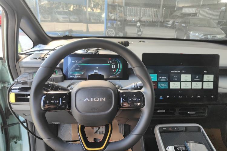 Used AION Y 2022 70 Tech Edition Lithium Iron Phosphate
