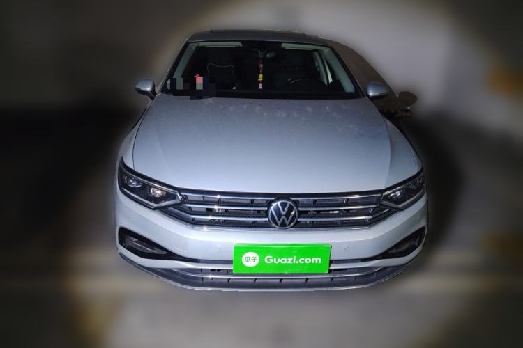 Used Volkswagen Magotan 2021 330TSI DSG 30th Anniversary Edition
