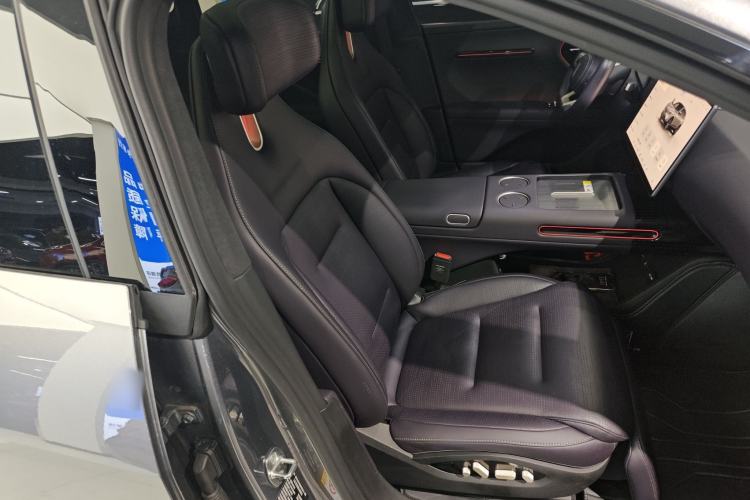 Used  07 2024 Max Extended-Range Edition
