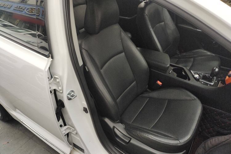 Used Kia K5 2015 2.0L Automatic LUX
