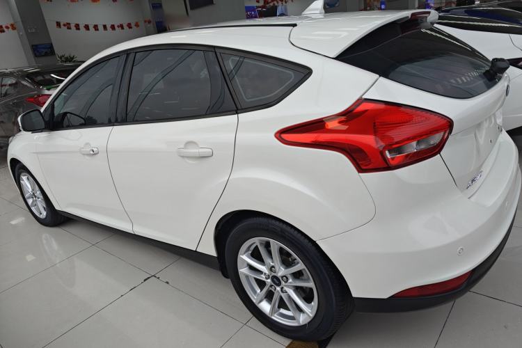 Used Ford Focus 2017 Hatchback 1.6L Automatic Fashion Edition Smart Drive Version