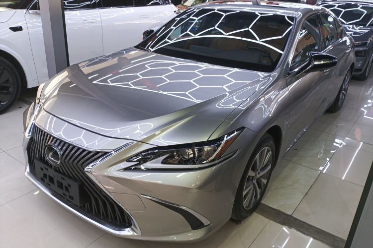 Used Lexus ES 2018 260 Excellence Edition China V Standard