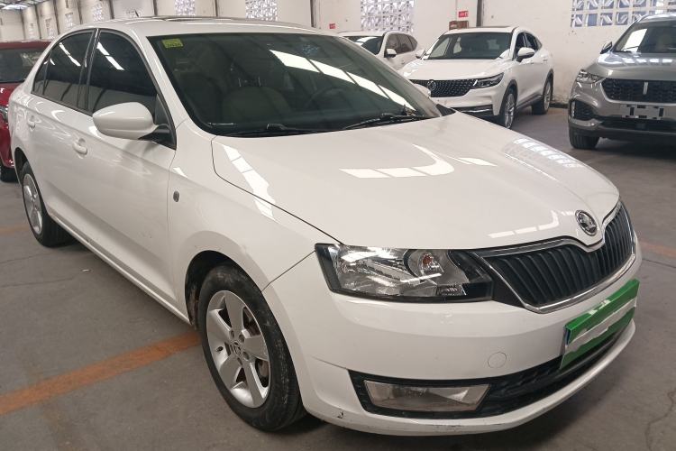 Used Skoda Rapid 2015 1.6L Automatic Smart Selection Model