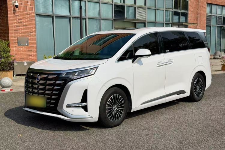 Used Denza D9 2022 DM-i 970 Four-Wheel Drive Prestige Model
