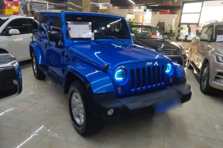 Used  Wrangler 2015 2.8TD Sahara Four-Door Comfort Edition
