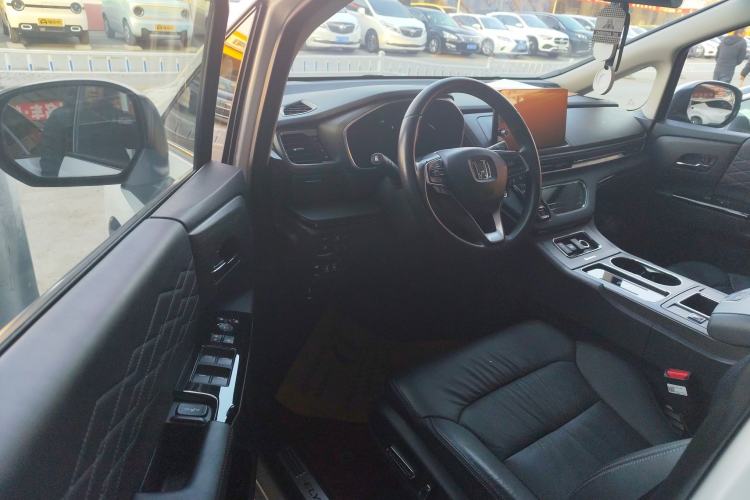 Used Honda Elysion 2022 2.0L eHEV Luxury First Edition
