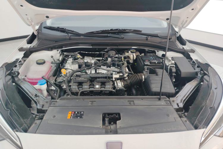 Used Roewe i5 2023 1.5L Manual Comfort Edition
