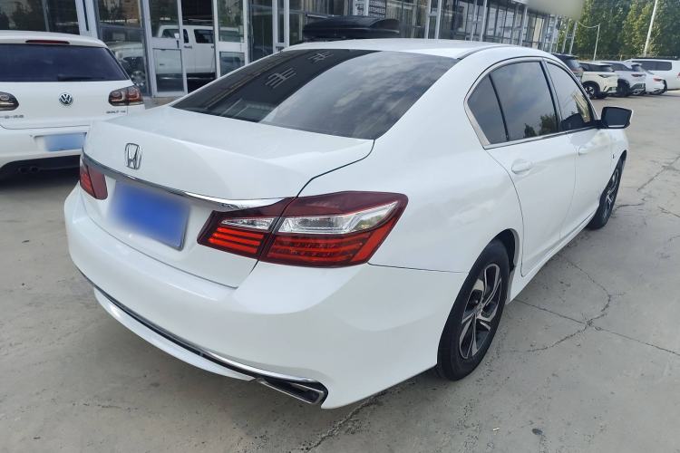 Used Honda Accord 2016 2.0L Comfort Edition
