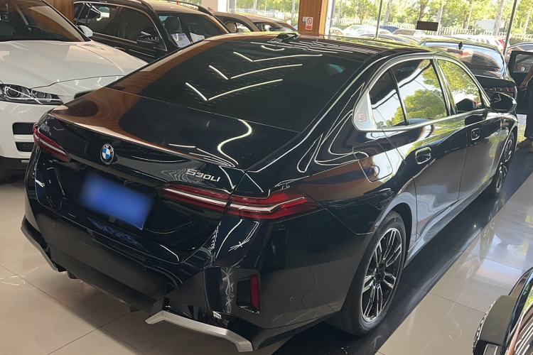 Used BMW 5 Series 2024 530Li Leading Model M Sport Package
