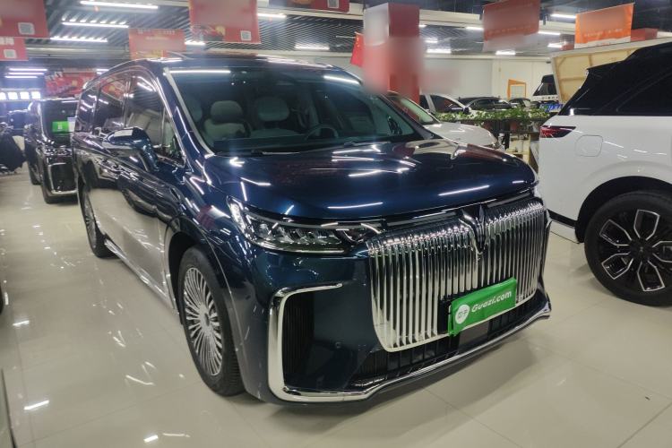 Used VOYAH Dream 2025 PHEV Four-Wheel Drive Prestige Kunpeng Edition