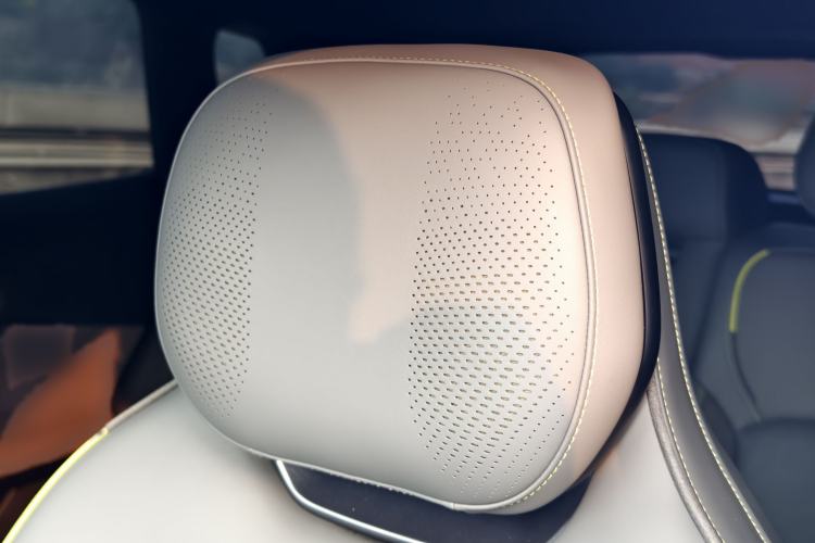 Used Lynk & Co 08 EM-P 2023 220km All-Wheel-Drive Performance Halo
