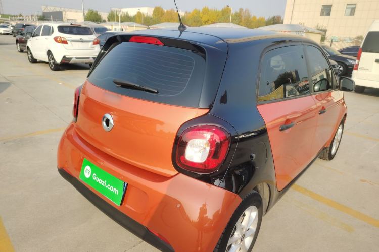 Used  forfour 2016 1.0L 52 kW Dynamic Edition
