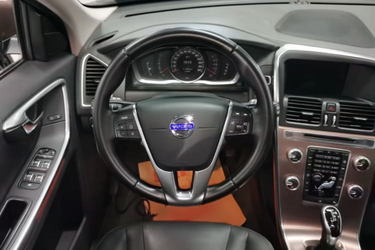 Used Volvo XC60 2017 T5 Smart Upgrade Edition
