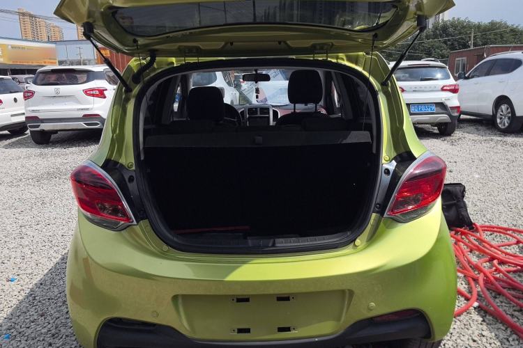 Used Changan Benni 2014 1.4L IMT Luxury Model with Sunroof
