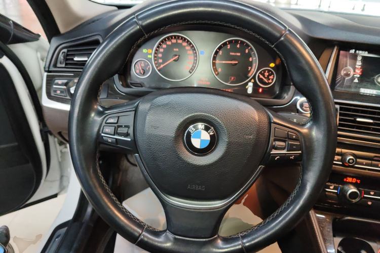 Used BMW 5 Series 2014 525Li Luxury Design Package