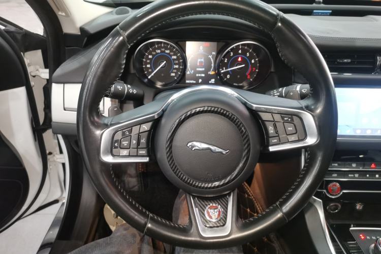 Used Jaguar XFL 2019 XFL 2.0T 200PS Two-Wheel-Drive Luxury Edition
