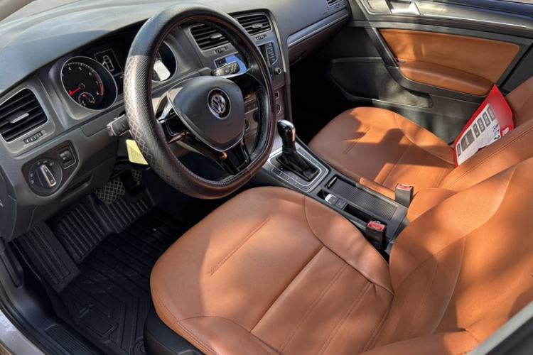 Used Volkswagen Golf 2014 1.6L Automatic Comfort Model
