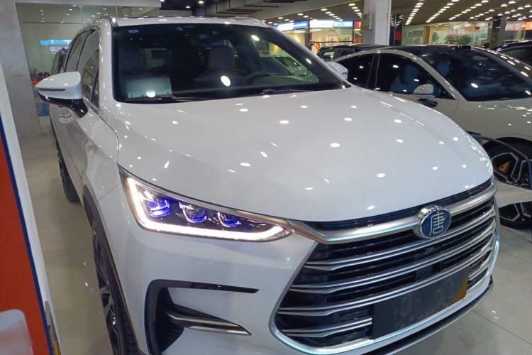 Used BYD Tang New Energy 2021 DM 2.0T Four-Wheel Drive High-Performance Flagship Model

