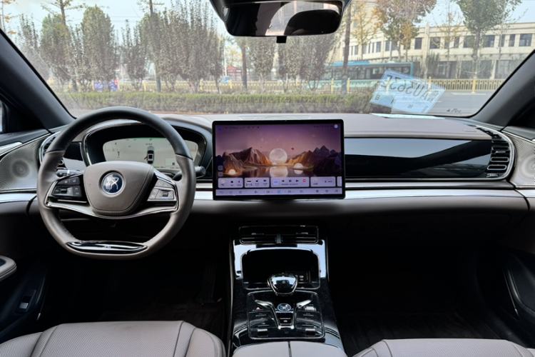 Used BYD Han 2024 EV Glory Edition 506KM Front-Wheel-Drive Premium Model
