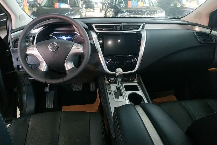 Used Nissan Murano 2019 2.5L XL Two-Wheel Drive Smart Connect Luxury Edition China VI Standard