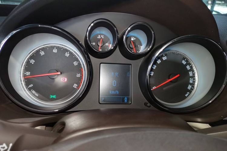 Used Buick Regal 2015 2.0L Leading Fashion Edition
