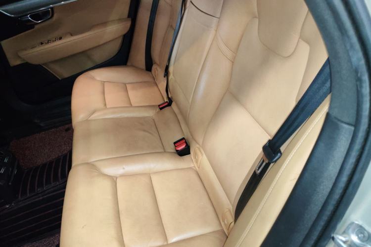 Used Volvo S90 2018 T4 Zhiyi Edition
