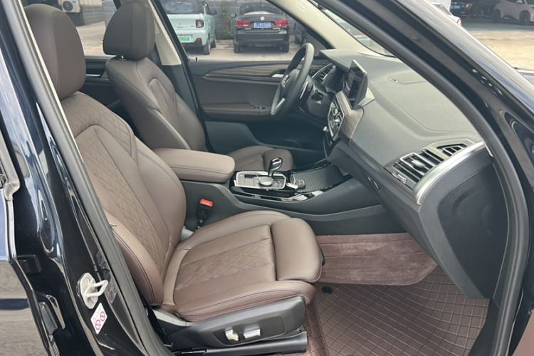 Used BMW X3 2022 Second Facelift xDrive30i Leading Edition M Night Sky Package
