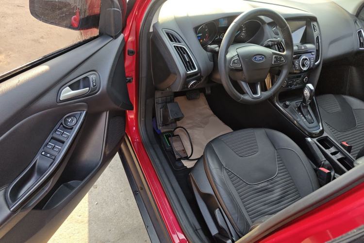 Used Ford Focus 2015 Hatchback 1.6L Automatic Fashion Edition