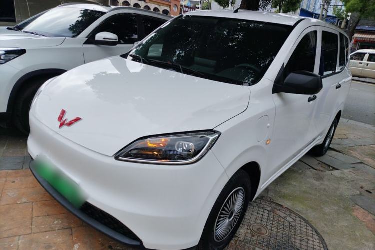 Used Wuling Hongguang New Energy 2024 All-Electric Model 300KM Standard Version
