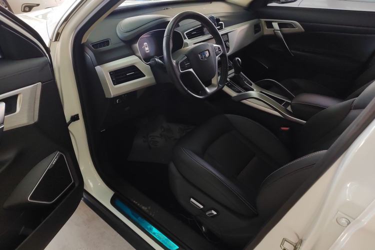 Used Geely Auto Emgrand X7 Sport 2018 1.8TD Automatic Two-Wheel Drive Smart Connect 4G Internet Edition
