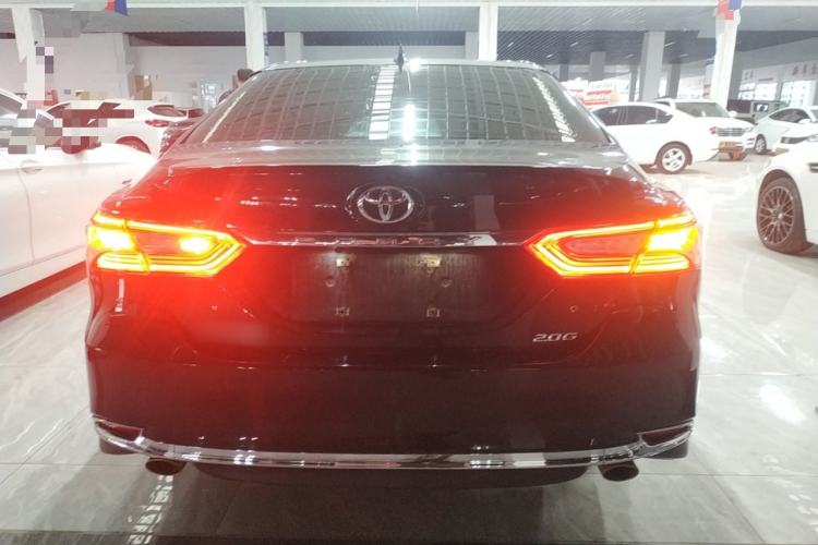 Used Toyota Camry 2023 2.0G Luxury Edition
